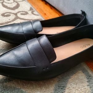 Black flats sz 8